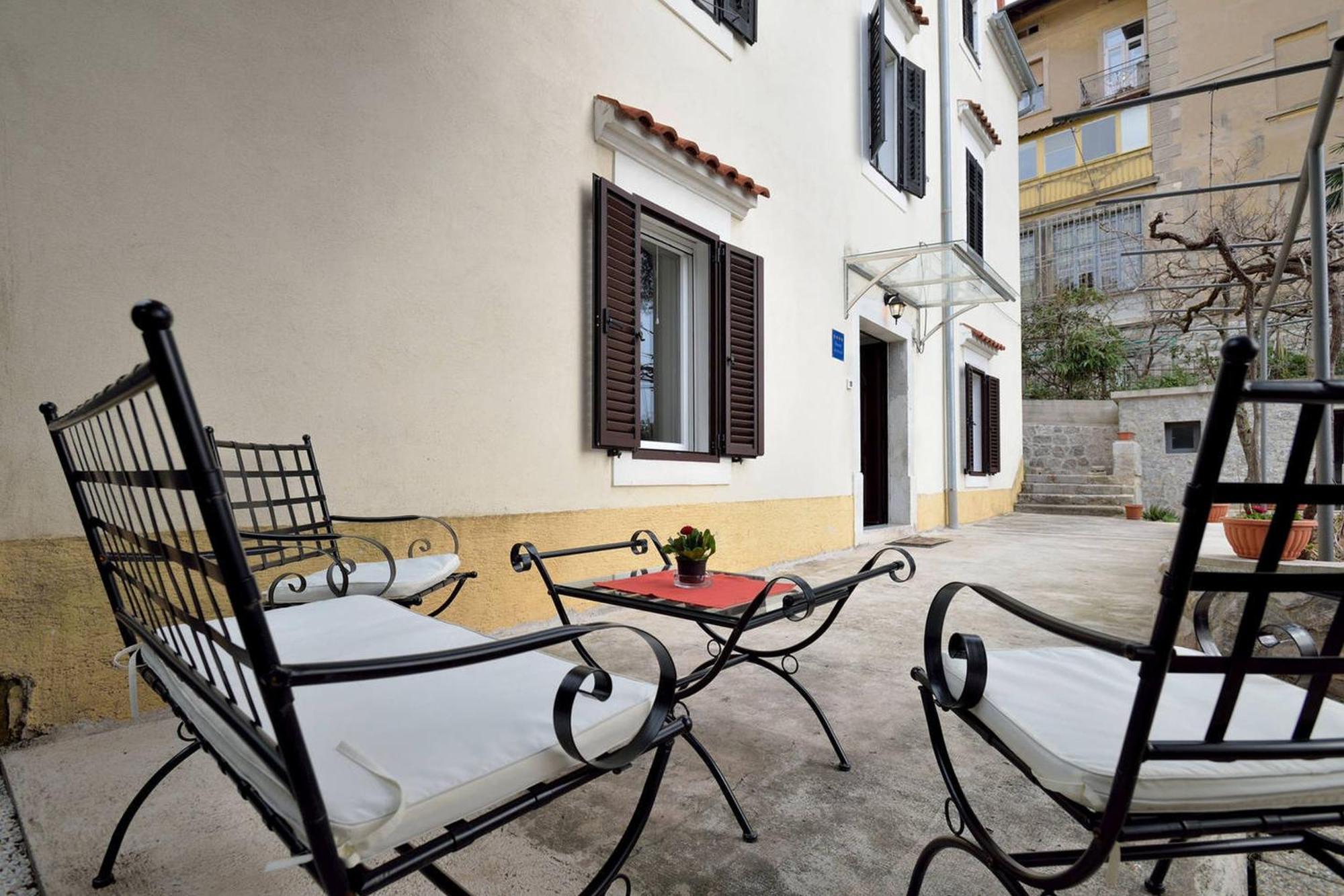 Apartment Opatija Lavanda Εξωτερικό φωτογραφία